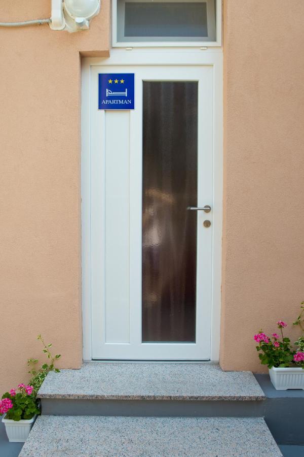 Apartman Girasol Pula Apartamento Exterior foto