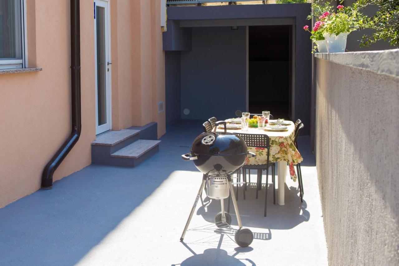Apartman Girasol Pula Apartamento Exterior foto