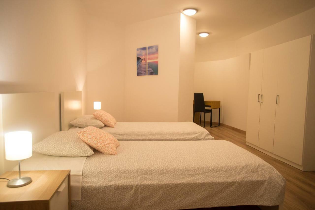 Apartman Girasol Pula Apartamento Exterior foto