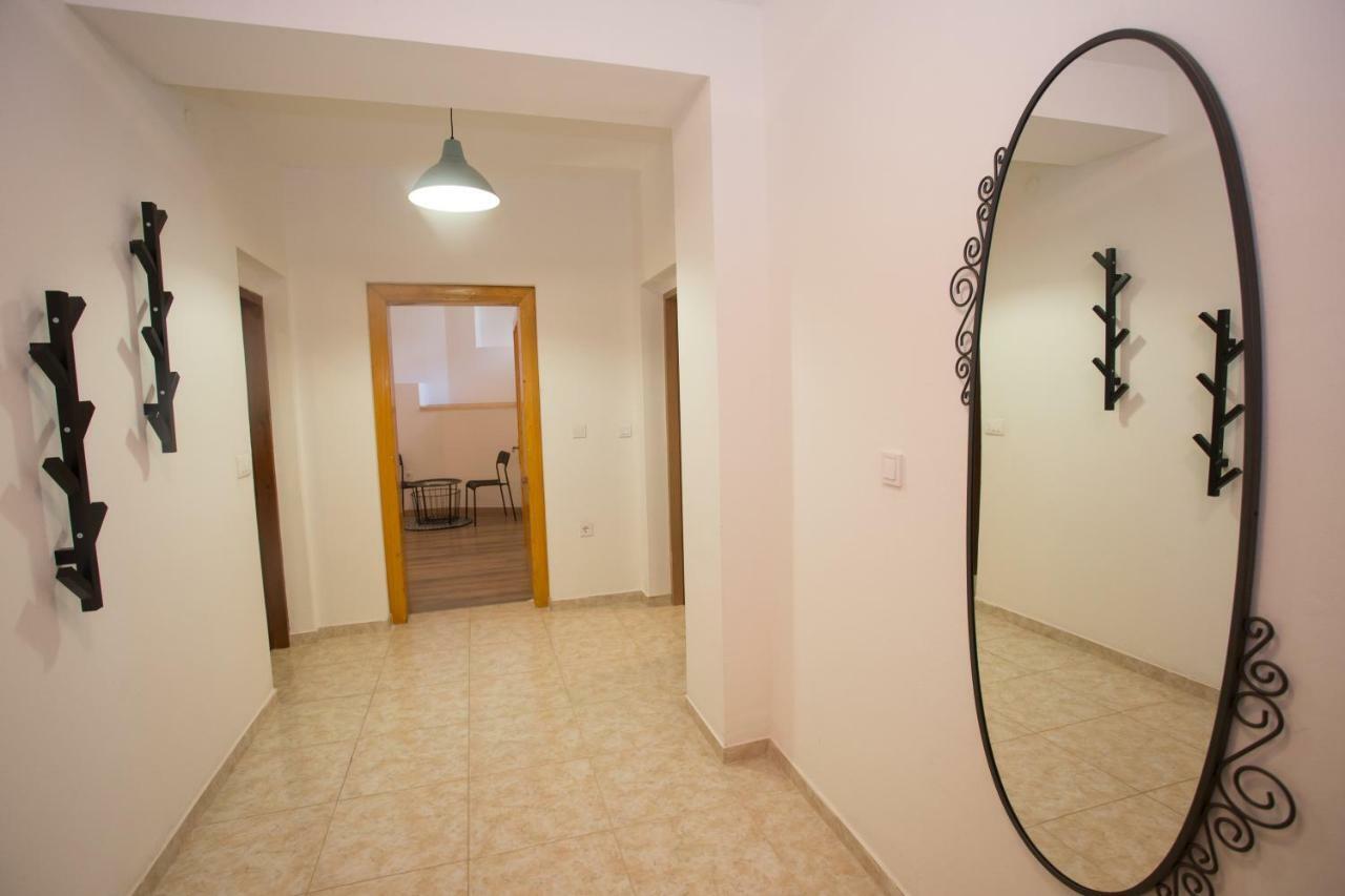 Apartman Girasol Pula Apartamento Exterior foto